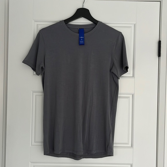 KIT & ACE Grey T - Picture 1 of 3